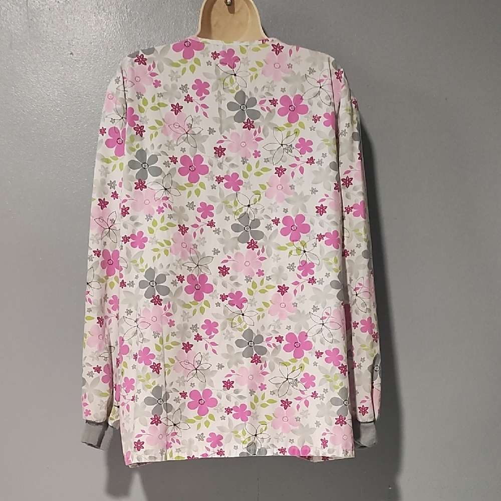 Floral Women's Nurses Scrub Jacket - Pink and Gray - Picture 11 of 17